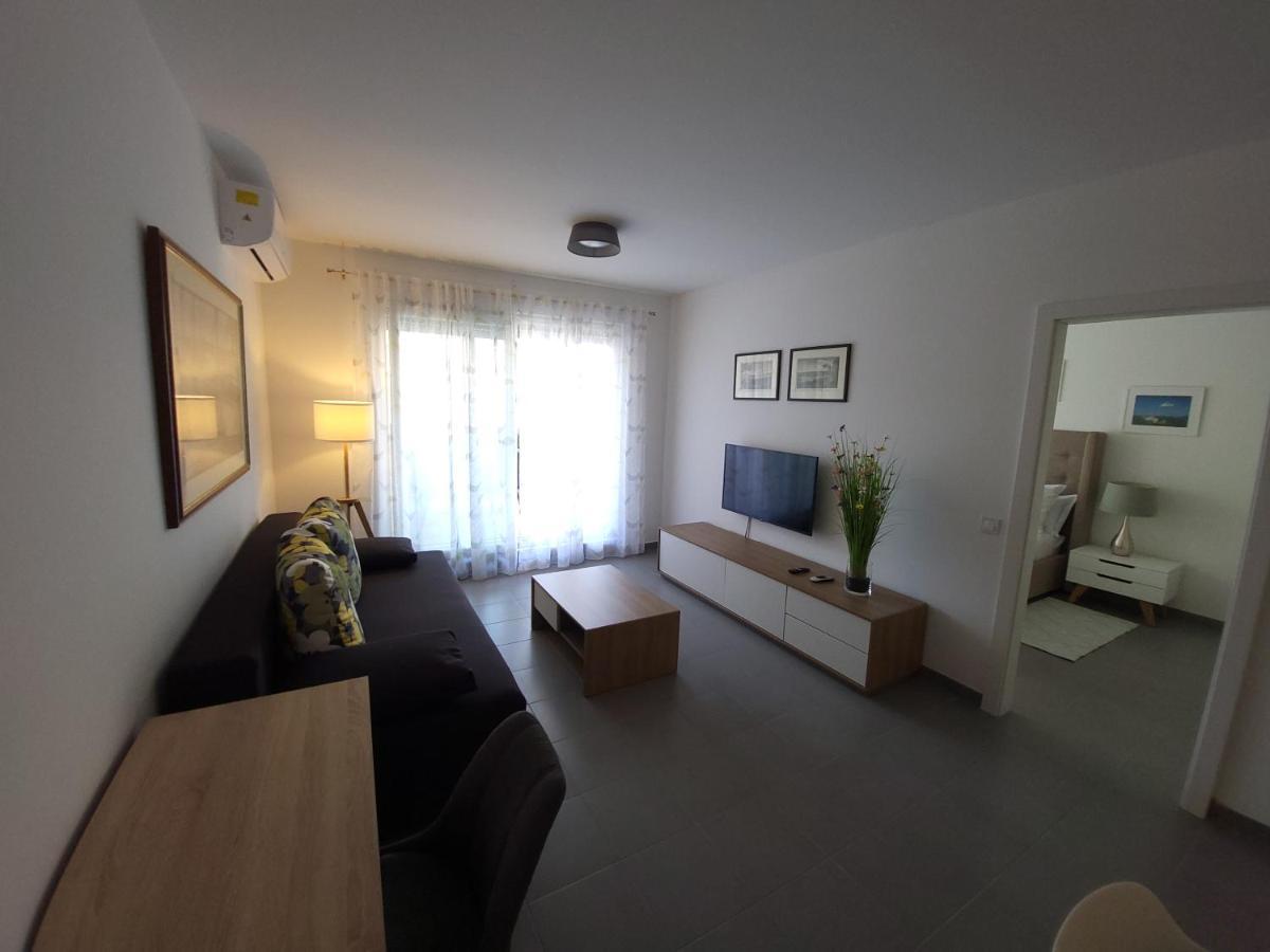 Apartment Kiara Premantura Extérieur photo